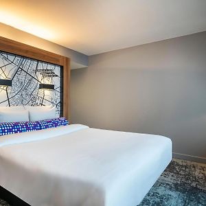 Angrenzendes Familien-Zimmer mit Queensize-Bett